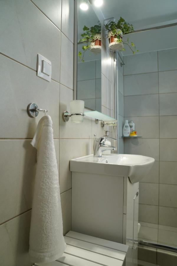 Athens Central Apartment 2 Mins To Metro Экстерьер фото